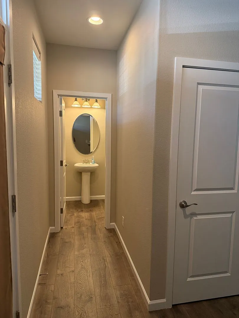 3 Bedroom Home in Heart of Enumclaw — Photo 4