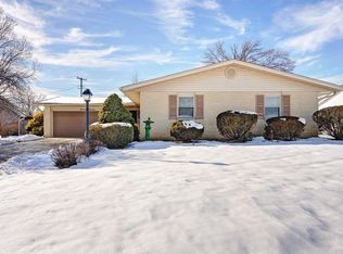 748 S Harvey Dr, Bloomington, IN