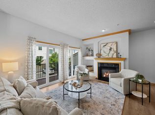 11286 Baltimore St NE Unit I, Blaine, MN 55449