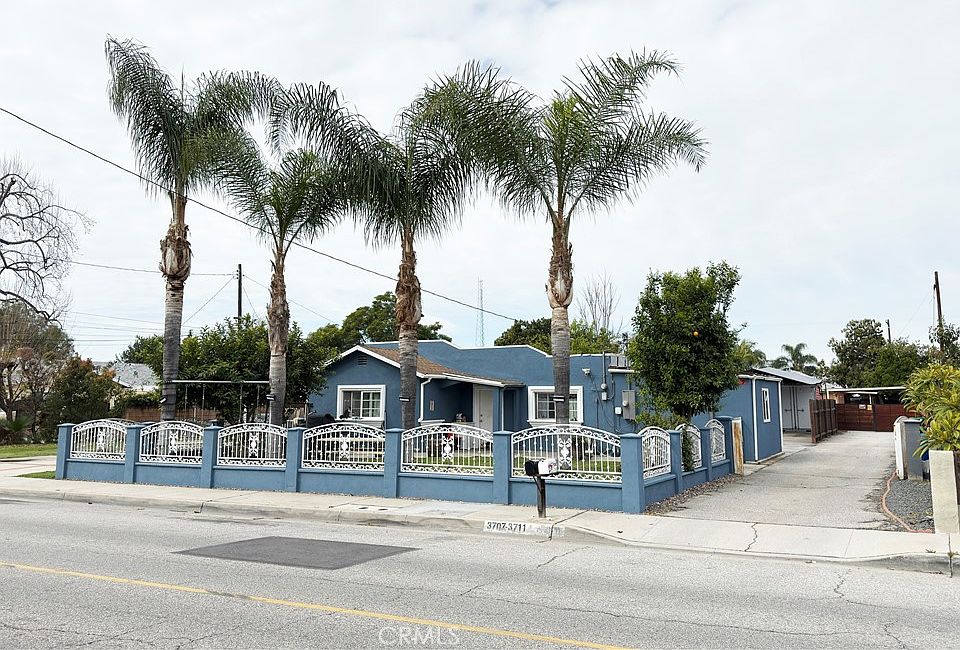 1st image of 3707 Vineland Ave