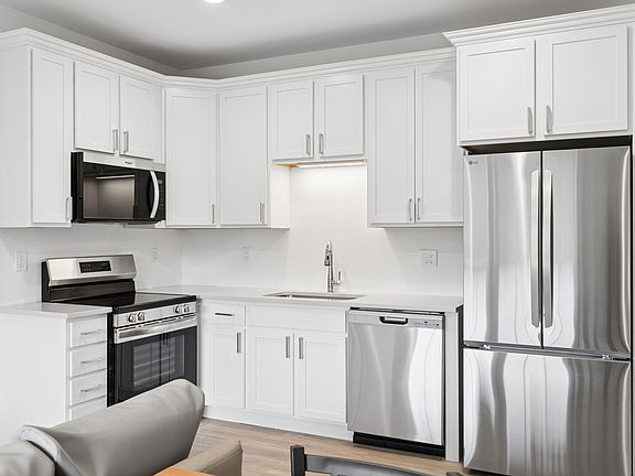 2nd image of 804-1 Main St #106