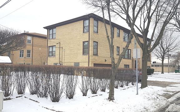 2nd image of 4175 W Lunt Ave #2