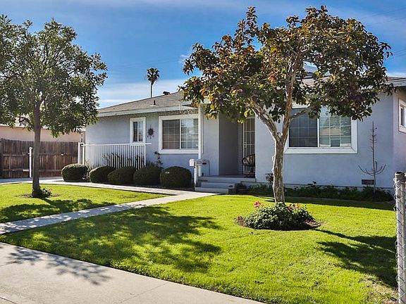 3rd image of 2128 Arroyo Dr