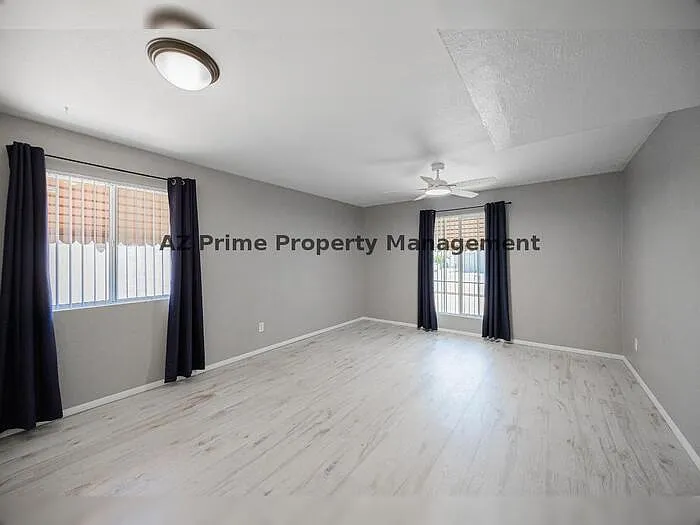 1634 W Sack Dr — Photo 18