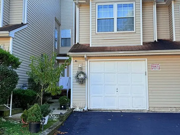 6 Leahy Ct, Somerset, NJ 08873