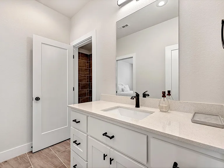 2182 N Woodlark Ln — Photo 21