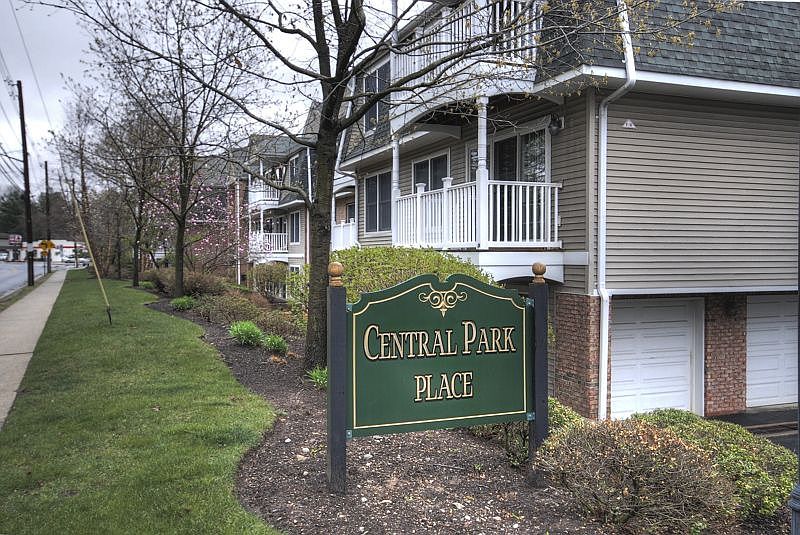 1st image of 104 Central Park Pl #104