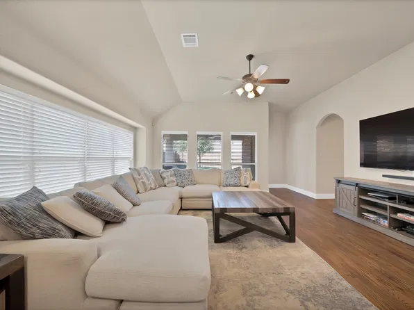 1517 Wright St, Savannah, TX 76227
