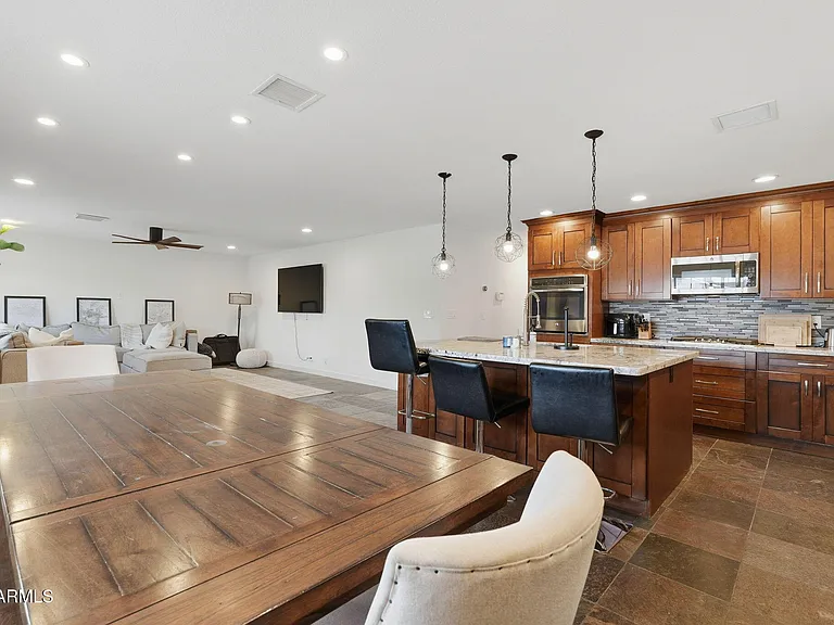 8307 E Clarendon Ave — Photo 8