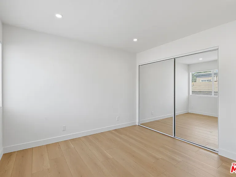 4354 McLaughlin Ave #103 — Photo 12