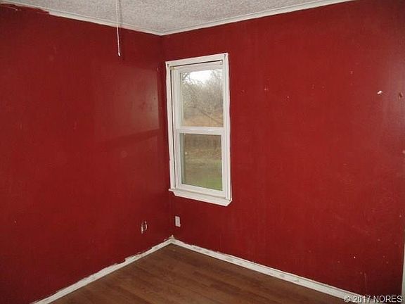 5th image of 1067 Ward Spgs