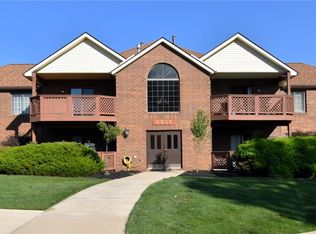 8595 Scenicview Dr APT 203, Broadview Hts, OH 44147
