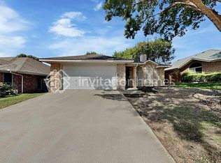 3717 Tulip Tree Dr, Fort Worth, TX 76137