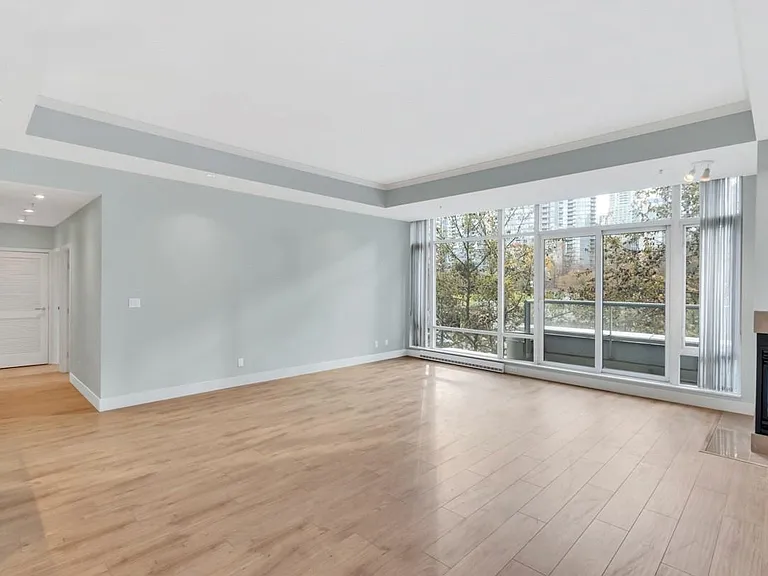 499 Broughton St #301 — Photo 1