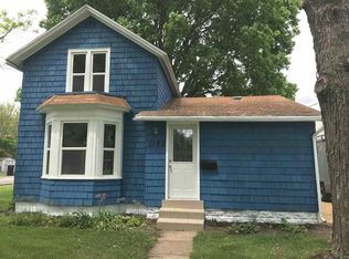 1143 Forest Ave, Beloit, WI 53511