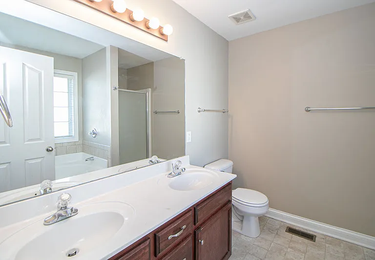 3740 Cindy Jo Dr N — Photo 14