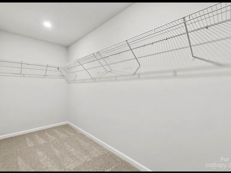 524 Sitka Dr — Photo 16