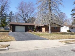 3504 Creekwood Dr, Saginaw, MI 48601