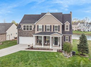8560 Parkridge Dr, Dexter, MI 48130