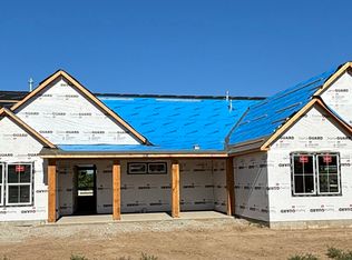 1915 Mantle Ln, Emmett, ID 83617