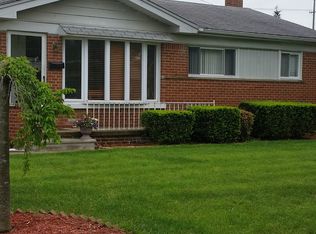 191 S Venoy Cir, Garden City, MI 48135