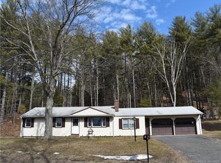 6 Old Mill Dr, Collinsville, CT 06019