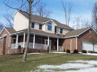 1147 Chaucer Dr, Greensburg, PA 15601