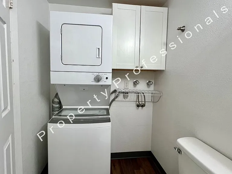 777 Main St #4 — Photo 12