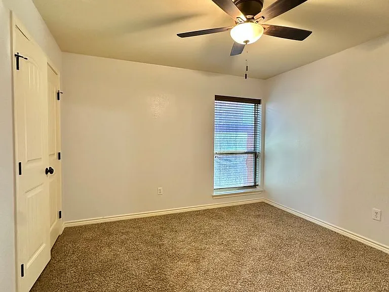 5910 Tarin St — Photo 24
