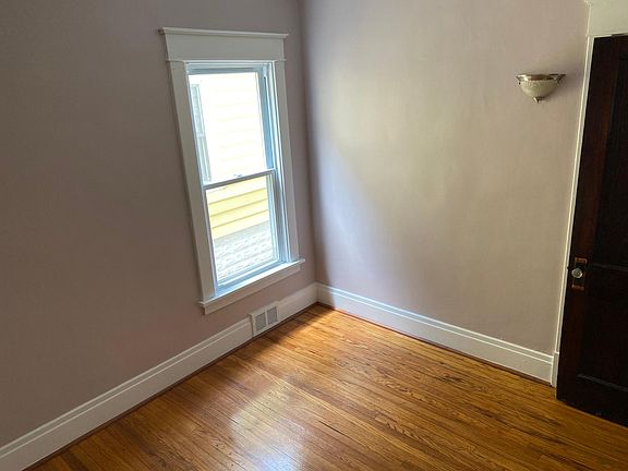 4th image of 98 Remington Pl #1