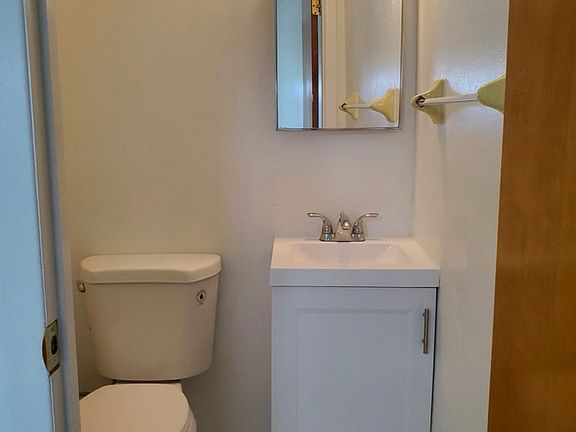 5th image of 1622 Bell Blvd Floor 2