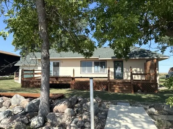 712 N Lake Dr, Watertown, SD 57201