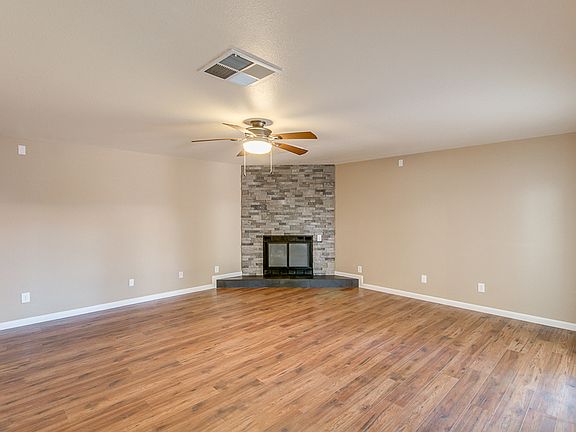 3rd image of 2034 W Dartmouth St