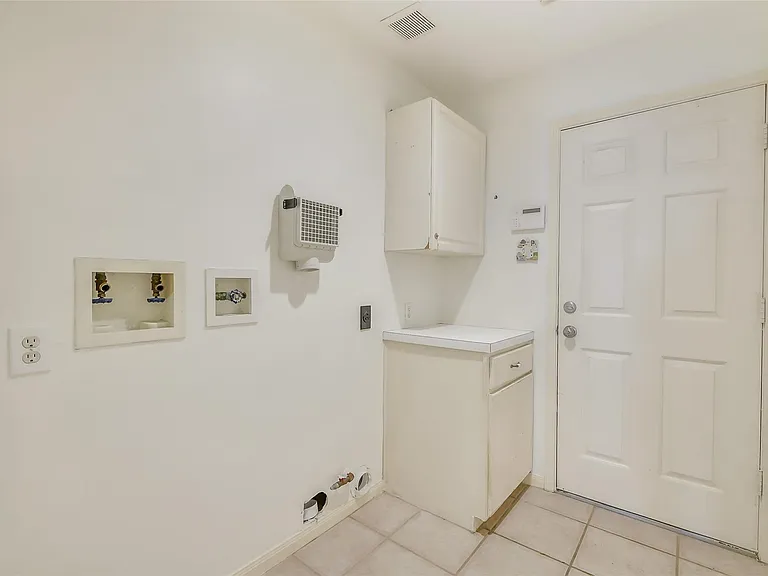 11802 Chateau Trl — Photo 22