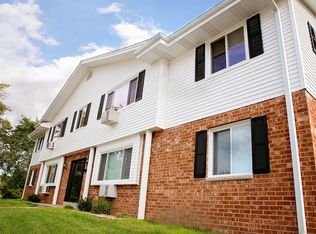Woodridge Apartments Grafton, Grafton, WI 53024