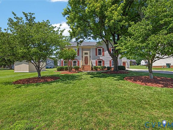 2nd image of 1559 Tree Ridge Rd