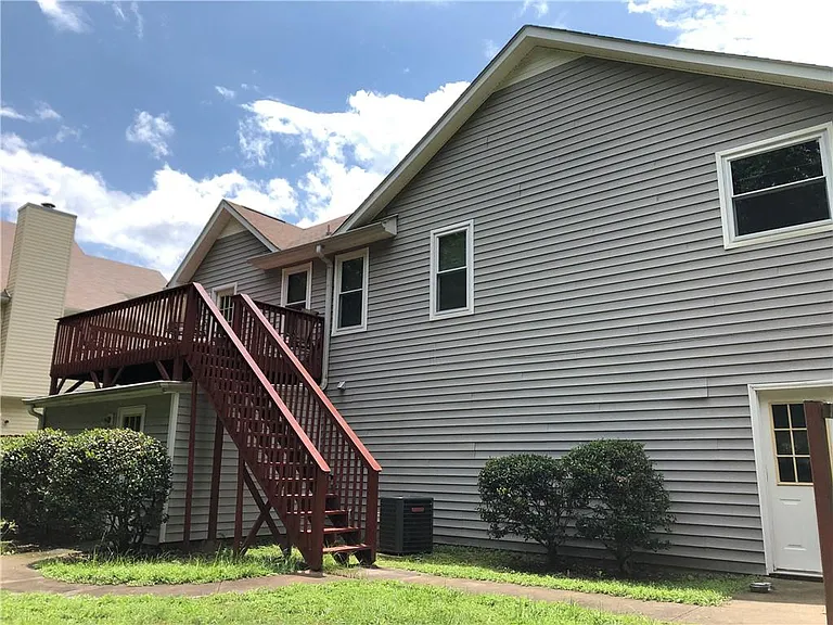 5955 Graywood Cir SE — Photo 4