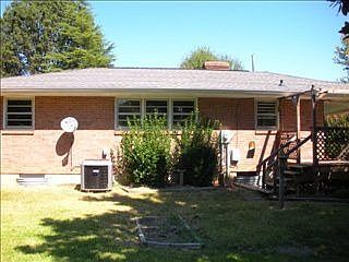 2nd image of 180 Franklin Ct