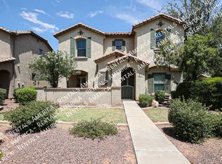 1074 S Hawk Ln, Gilbert, AZ 85296