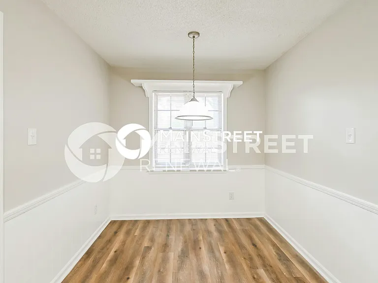 WM - Breakfast Nook