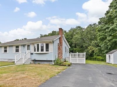 109 Lincoln Rd, Rockland, MA, 02370