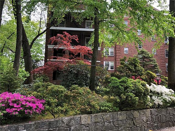 2nd image of 1360 Midland Ave APT 3A