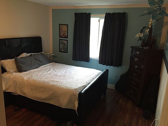 11x13 bedroom downstairs