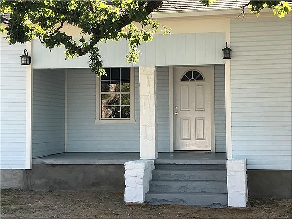 2nd image of 402 N Ammerman Ave