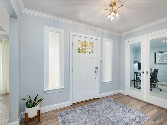 5th image of 4907 Golf Dr
