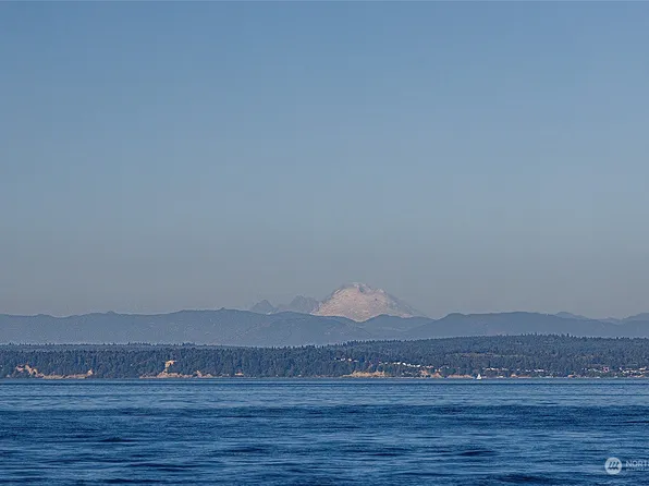 305 Washington Avenue, Mukilteo, WA 98275