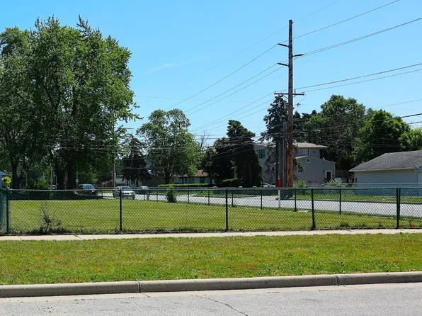 7449 White Oak Ave, Hammond, IN 46324