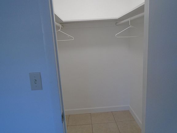 5th image of 1640 NE 62nd St #A