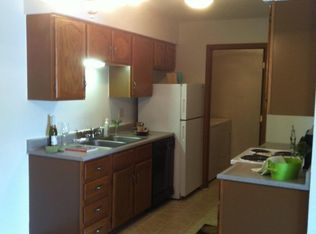 115 Cool Creek Blvd APT 9, Carmel, IN 46032