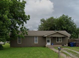 812 4th St, Elgin, OK 73538